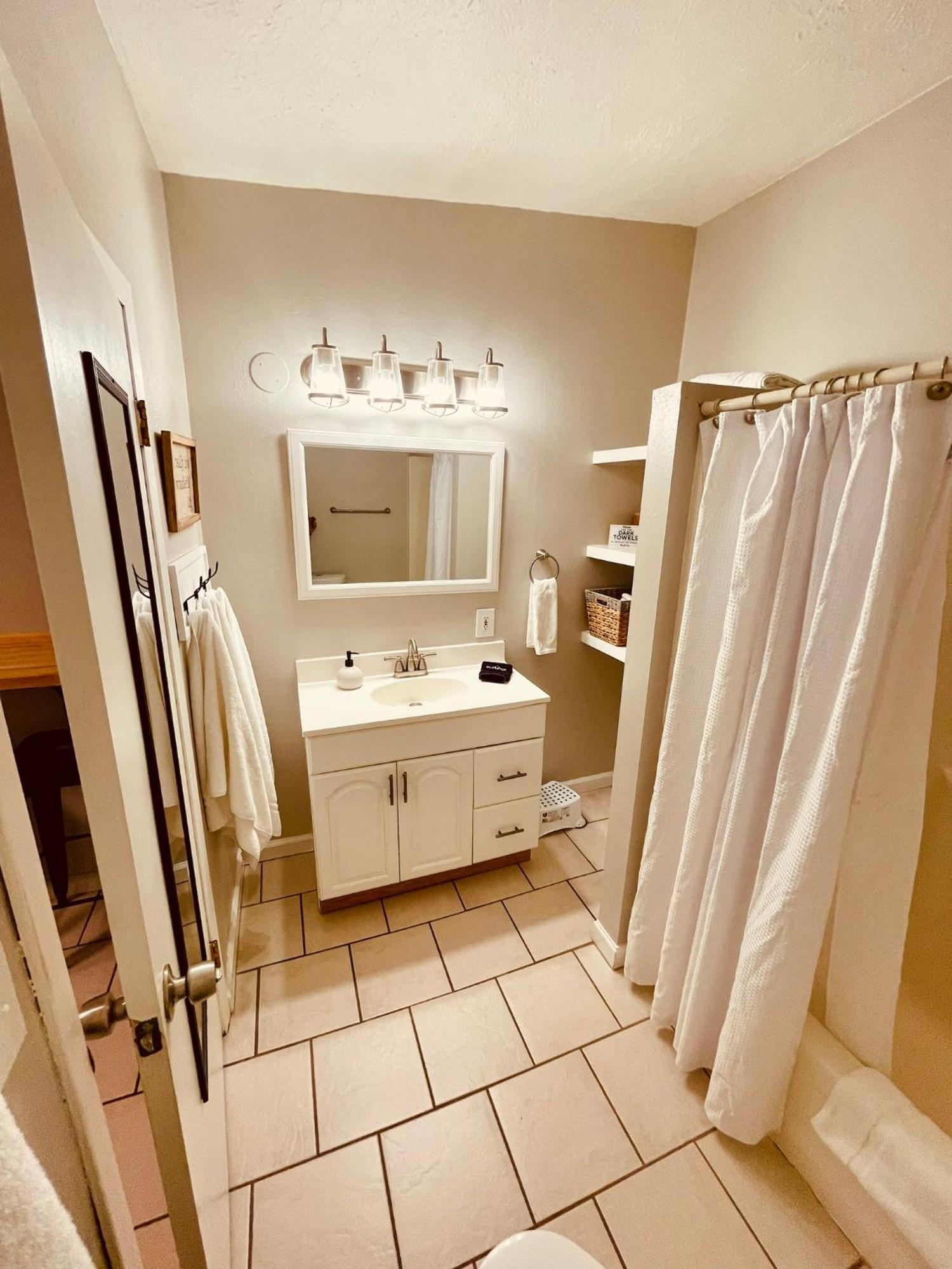 Iona Mercantile Bnb Rigby Экстерьер фото
